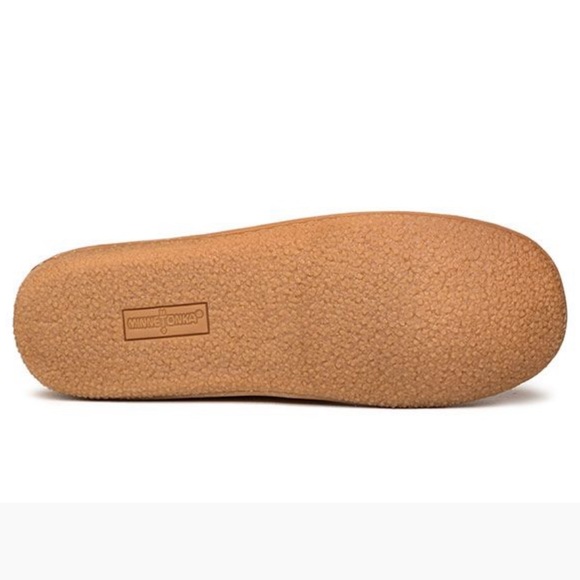 Minnetonka Moccasin slippers - Picture 4 of 12